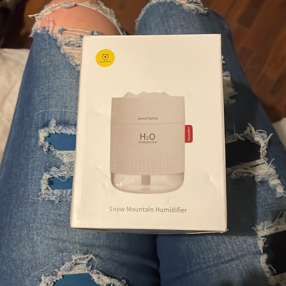 Humidifier - Picture 1 of 2